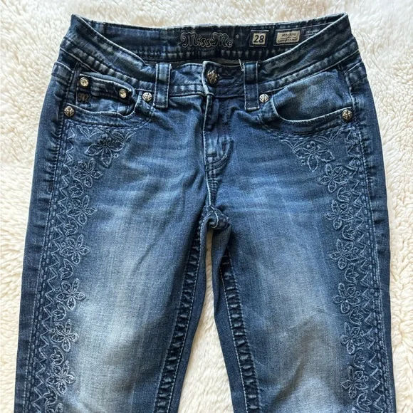 Miss Me - Mid Rise Cuffed Skinny Floral Embroidered Denim Jeans - Picture 2 of 9